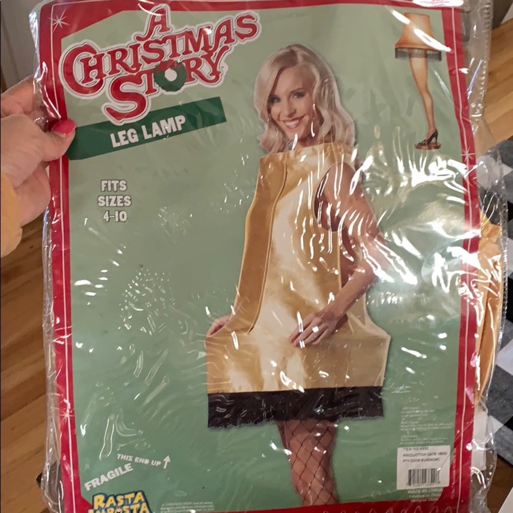Leg lamp costume